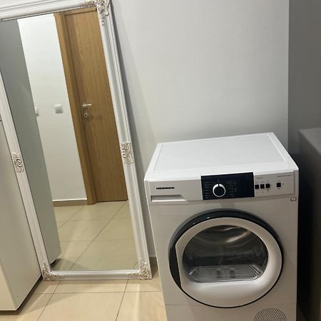 Mrm Aparthome Floresti  Bagian luar foto
