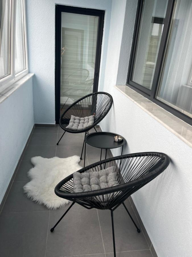 Mrm Aparthome Floresti  Bagian luar foto